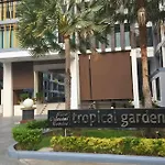 Laid Back Tropical Garden อพาร์ทเม้น
