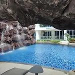 Grand Avenue Pattaya, 2bed 2baths, Pool-view 66sqm อพาร์ทเม้น *