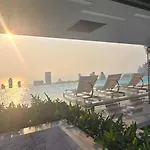 Luxury With Beautiful View Apartment