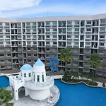 Luxurious With Pool Access อพาร์ทเม้น Pattaya