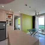 อพาร์ทเม้น Grand Caribbean 2 Bedroom 80 Sqm
