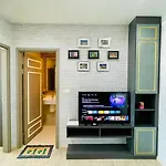 อพาร์ทเม้น The Base Luxury By Numam Pattaya
