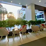 Laid Back Tropical Garden *