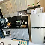 อพาร์ทเม้น The Base Luxury By Numam *