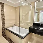 อพาร์ทเม้น Lk Crystal Pattaya