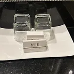 อพาร์ทเม้น Lk Crystal