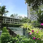 Luxury Large One Bedroom Seaview Serviced At Wongamat,