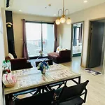 อพาร์ทเม้น The Base 2 Bedroom 1 Bathroom Pattaya