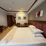 House- Sha Extra 3*