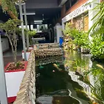 Radi Mansion Hotel *