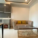 Arcadia Continental Aparthotel 3*