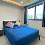 Arcadia Continental Aparthotel 3*