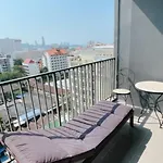 Apartment The Base 2bed King&queen With Infinity Pool & Free Netflix! *