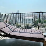 The Base 2bed King&queen With Infinity Pool & Free Netflix! Pattaya