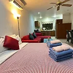 Luxury Semi-2bed Pool Near & Walking Street! Apartment Pattaya