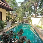 Luxury Semi-2bed Pool Near & Walking Street!