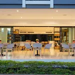 Fourium And Serviced โรงแรม Pattaya