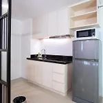 Fourium And Serviced โรงแรม 3*
