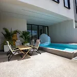 Hotel Hiii Aura Pool