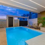 Hotel Hiii Aura Pool