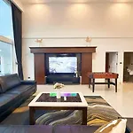 Private Pool 4 Bedroom 5 Bathroom Near Walking Street And Bbq Pattaya