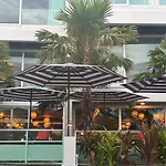 Gooseberry Baan & Bistro