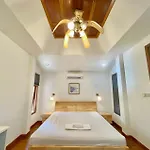 4 Bed Songthai - 5