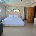 Ketki Luxury Pool Pearlshore Pattaya