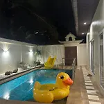Mj42 House Majestic Poolvillas ฮอลิเดย์พาร์ค