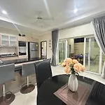 Mj42 House Majestic Poolvillas ฮอลิเดย์พาร์ค *