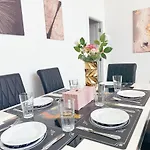 Private Pool 4 Bedroom 5 Bathroom Near Walking Street And Bbq * Pattaya
