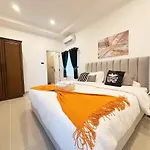 Private Pool 4 Bedroom 5 Bathroom Near Walking Street And Bbq วิลล่า