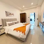 Private Pool 4 Bedroom 5 Bathroom Near Walking Street And Bbq Pattaya