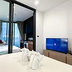Edge - High Floor Sea View With Rooftop Pool *