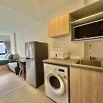 Vay Pothisan Pattaya