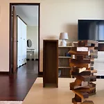 อพาร์ทเม้น Beachfront 3br With Ocean-view Balcony Pattaya