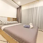 Modern 2br Rooftop Swimming Pool Pratumnak อพาร์ทเม้น