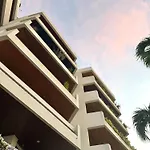 Beachfront 3br With Ocean-view Balcony อพาร์ทเม้น *
