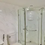 Beachfront 3br With Ocean-view Balcony อพาร์ทเม้น *