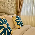 อพาร์ทเม้น Beachfront 3br With Ocean-view Balcony