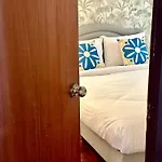 Beachfront 3br With Ocean-view Balcony อพาร์ทเม้น *