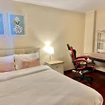 Beachfront 3Br Condo With Ocean-View Balcony