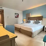 Sunshine Vista Hotel