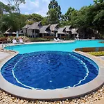 Sunset Park Resort And Spa By Swr