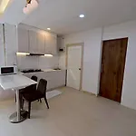 Fiscus 3 Bedrooms With Private Pool.