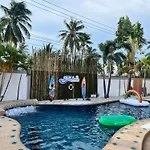 Homestay Sea U Pool