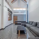 Buakhao Villa Pattaya Center 5 Bedroom
