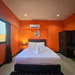 Peter House No Balcony