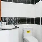 Oyo 549 Maesri Resort