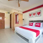 Oyo 75381 Billabong Hotel